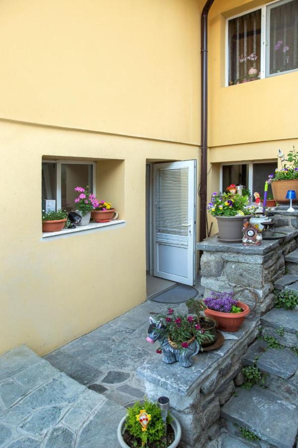 Old Town Plovdiv House: Traditional Guesthouse in Historic District Exterior photo