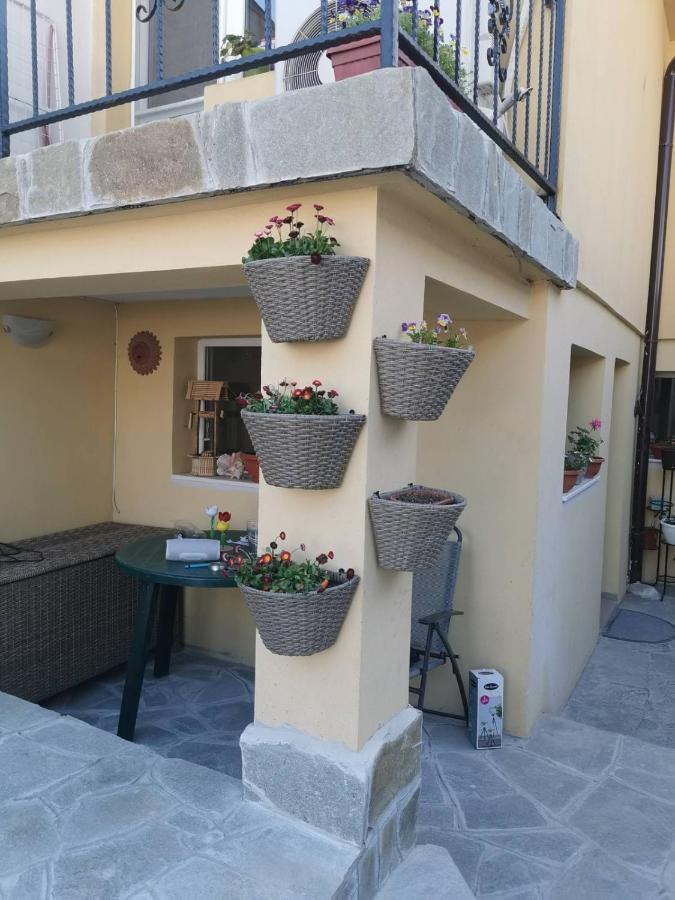 Old Town Plovdiv House: Traditional Guesthouse in Historic District Exterior photo